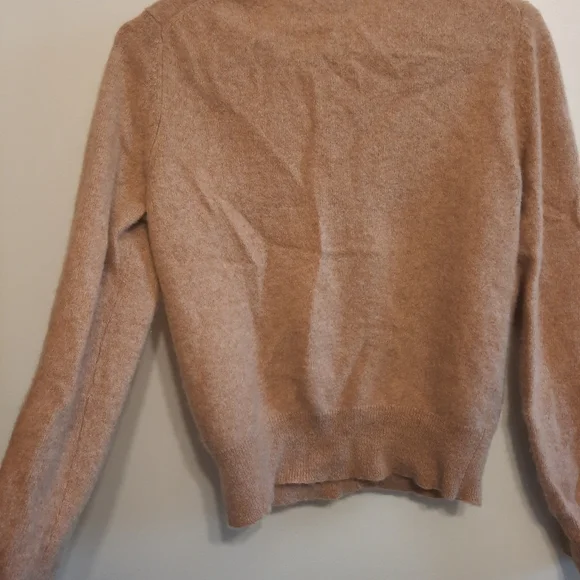 *SOLD* Lord & Taylor 100% Cashmere Crew Neck Cardigan Sweater Tan - Picture 14 of 16